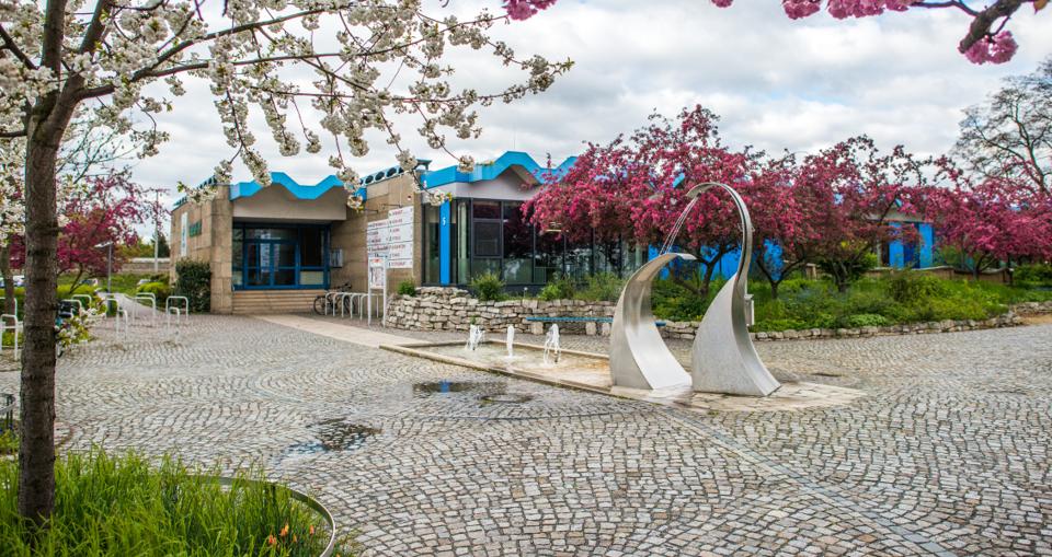 Sport- und Freizeitzentrum "KROKOFIT" mit Schwimmhalle