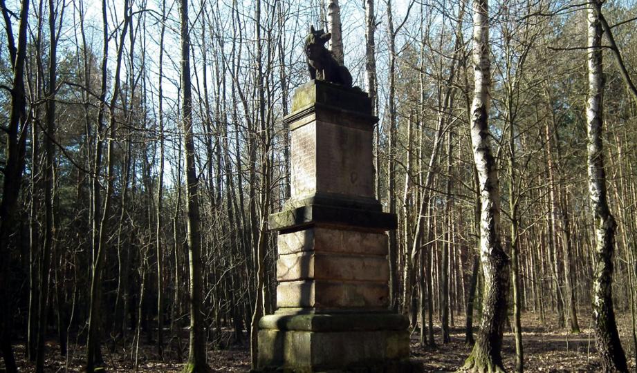 Wolfsdenkmal Weinböhla (Wolfssäule Friedewald)