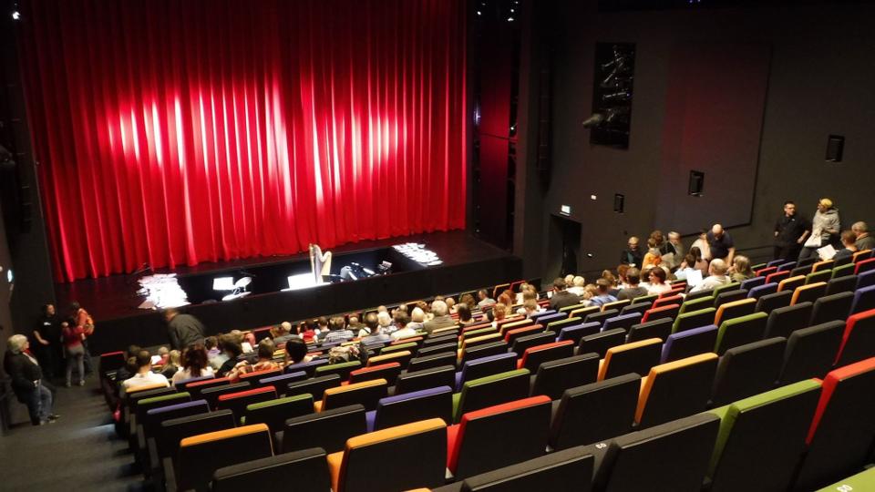 tjg. theater junge generation