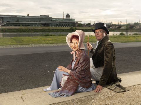 Gekleidet im Stil der Romantik - Stadtwette Dresden